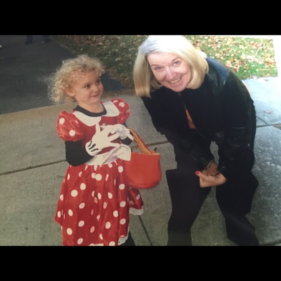 Meet your Posher, Marilyn - Picture 3 of 11